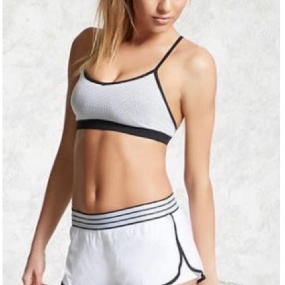 F21 FOREVER21 BLACK WHITE SHORTS RETRO BOOTY SHORTS LINED WORKOUT RUN SHORTS